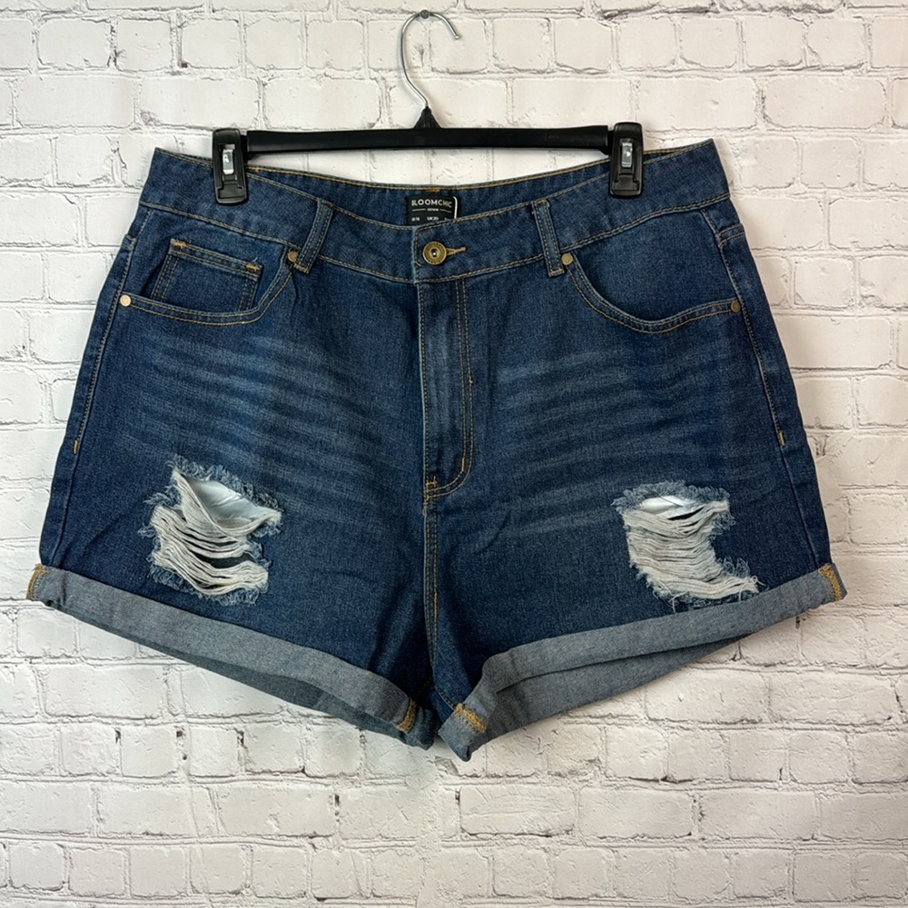 BloomChic High Rise Medium Wash Distressed Rolled Hem Jean Shorts Plus Size 16 - Picture 2 of 5